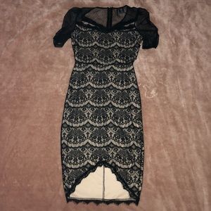 Vintage themed body con lace dress